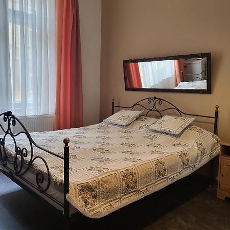 Pension Sunflower Prague Ngoại thất bức ảnh