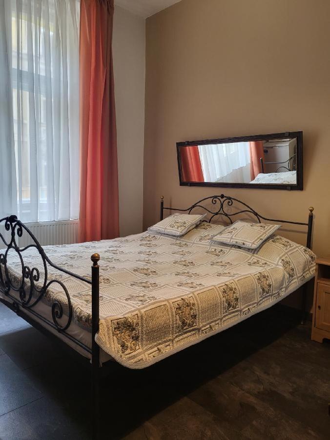 Pension Sunflower Prague Ngoại thất bức ảnh
