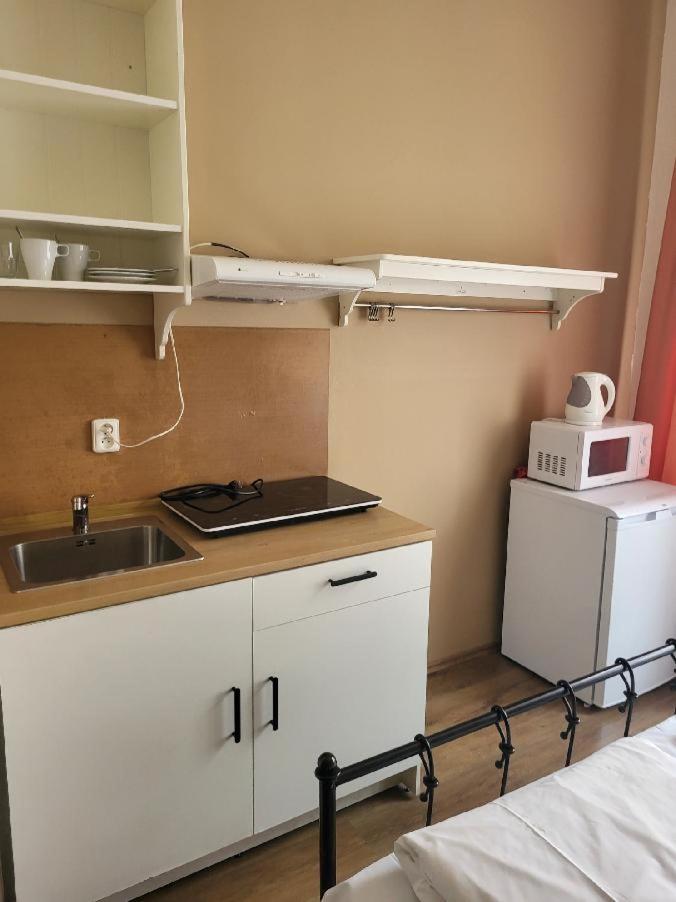 Pension Sunflower Prague Ngoại thất bức ảnh